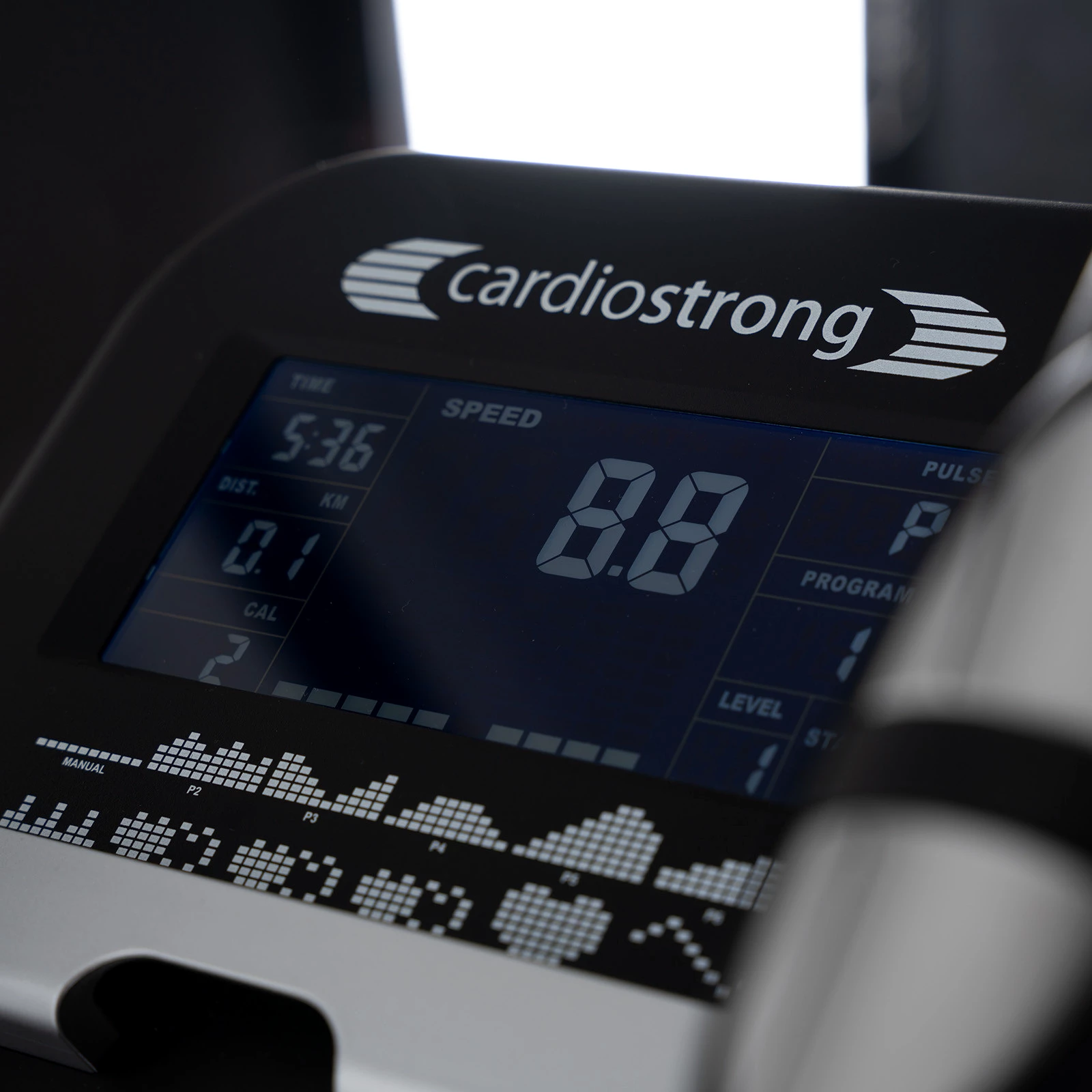 cardiostrong Crosstrainer FX30 Produktbild