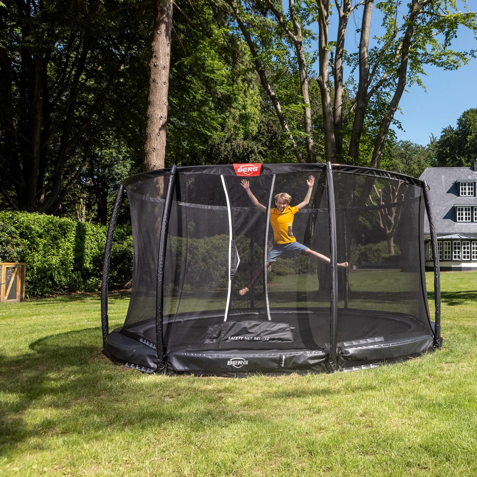 Berg Trampolin InGround Champion inkl. Sicherheitsnetz Deluxe AirFlow Pro Produktbild