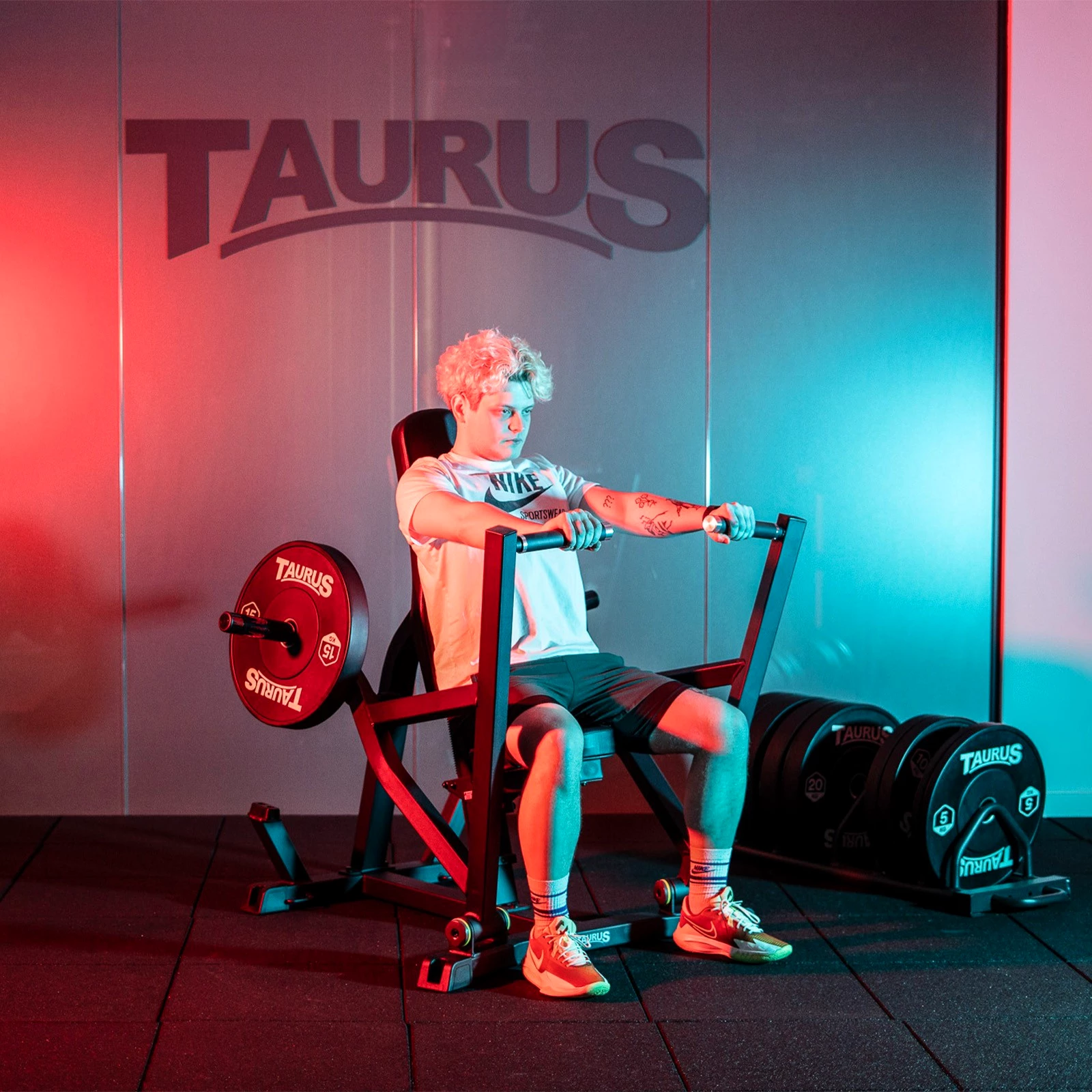 Taurus Brustpresse IFP | Seated Chest Press Produktbild